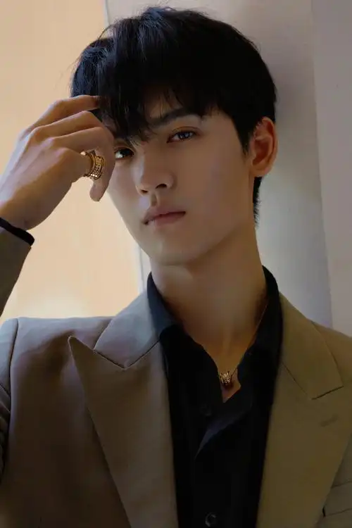 黄俊捷mbti只剩下i了##黄俊捷鼻梁痣