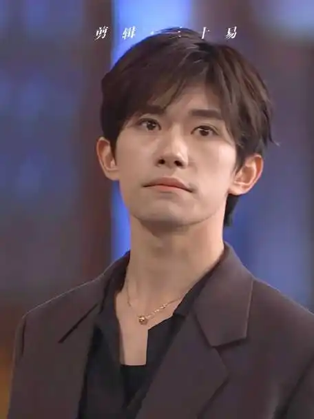 易烊千玺辛爽 同船##易烊千玺gq盛典官宣##gq盛典 易烊千玺