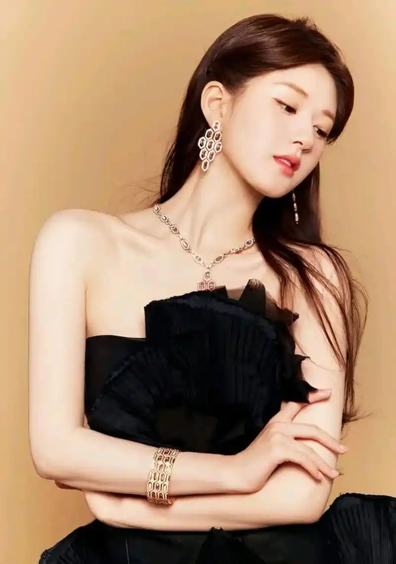 赵露思的图标很好#赵鲁思神仙壁纸# #赵鲁思美不美##娱乐评论奖