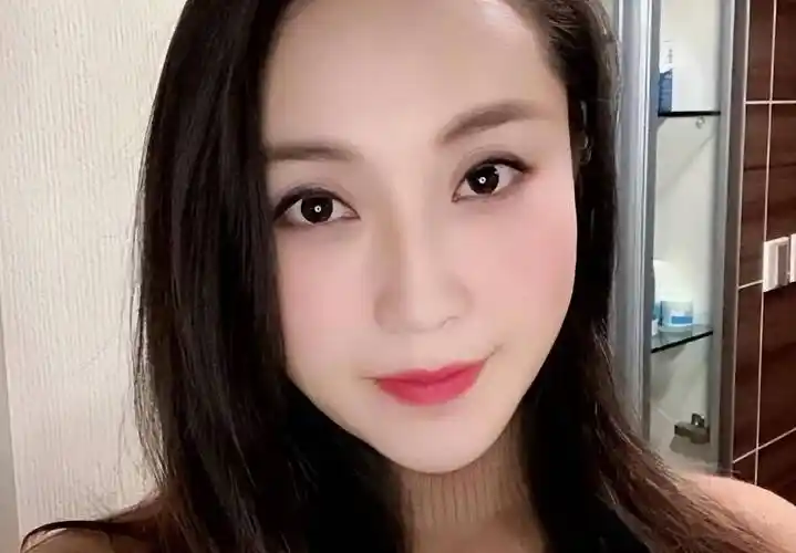 42岁美女主持朱赤丹:高龄备孕,老公希望生两个娃,父母急抱外孙_赵琦鑫