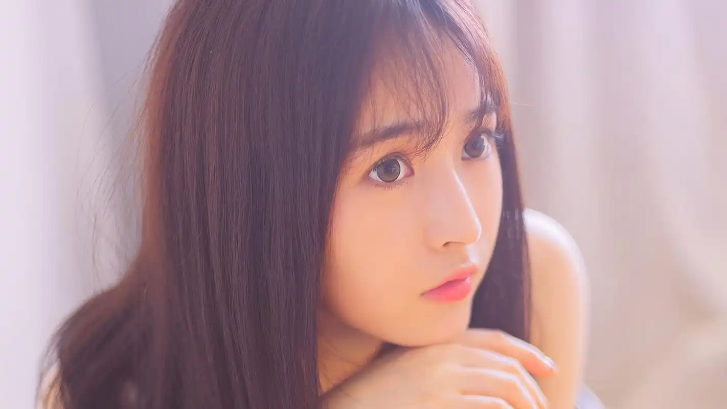 清纯养眼治愈系美女居家写真桌面壁纸高清大图预览1920x1080_美女壁纸