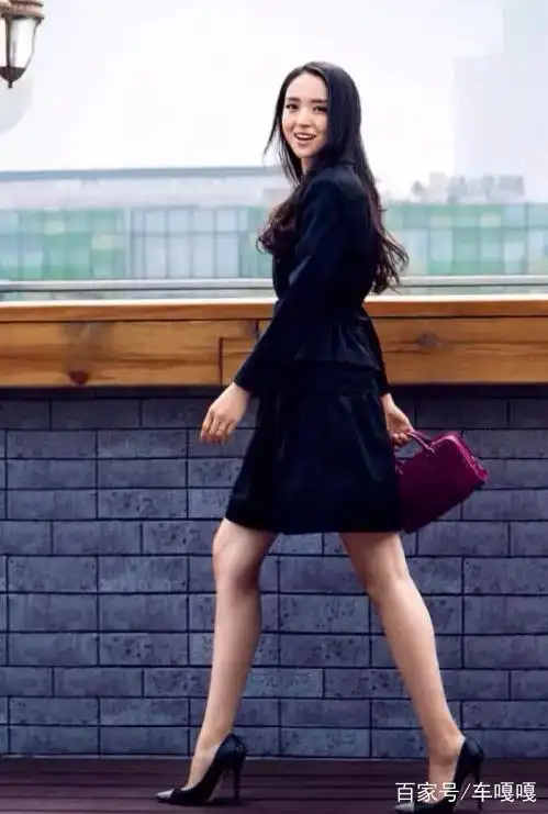 有一种鞋子叫做董璇的高跟鞋,看着普通,你却驾驭不了