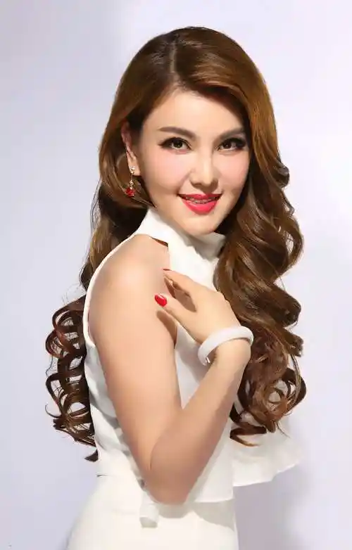 data-lemmaid="173741">内蒙古 /a>,中国蒙古族青年歌唱家,全国青联