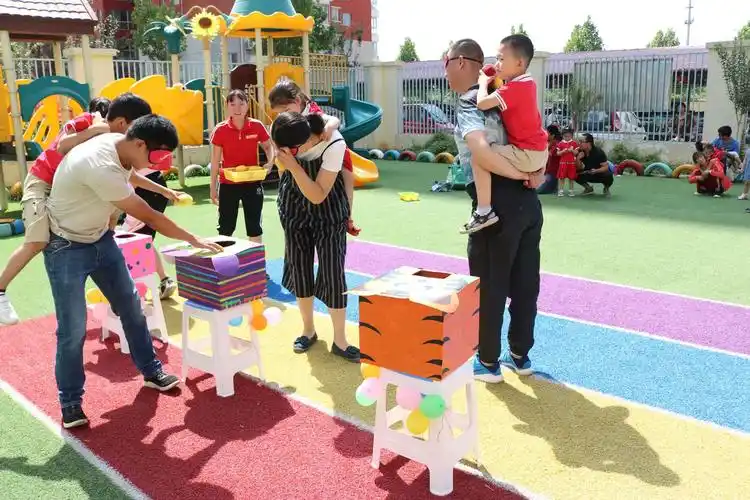 "六一嘉年华 亲子嗨翻天"红河幼儿园大型游园会