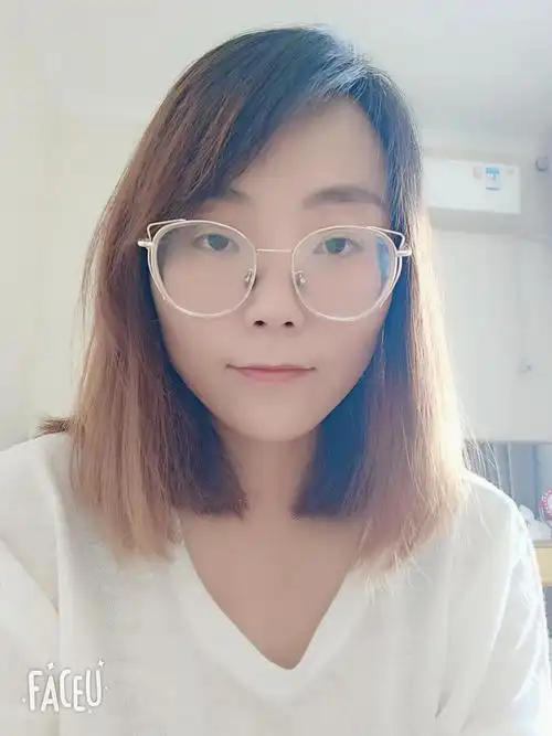 组里都是美女,来评价下真正的普通人