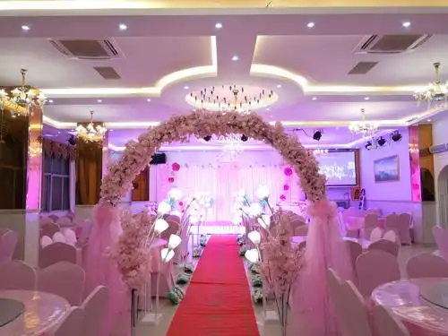 13607703686吴经理 婚礼现场:防城港市上思县中华路华盛大酒店