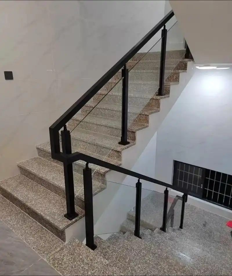 楼梯玻璃扶手效果图 欢迎来电订做