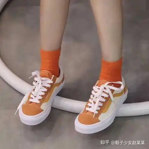 有哪些适合女生春夏穿的鞋子(ps最好是运动鞋或者是帆布鞋一类的)?