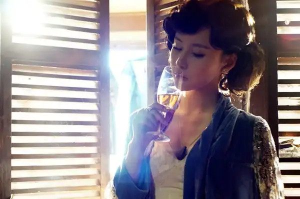 贾青劫中劫虐恋催泪为爱牺牲香消玉殒