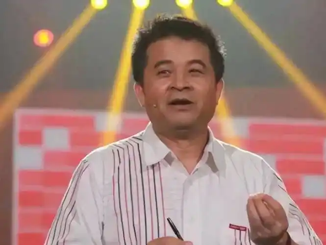 毕福剑现状曝光:从央视正常退休,并未定居农村,现经营多项副业