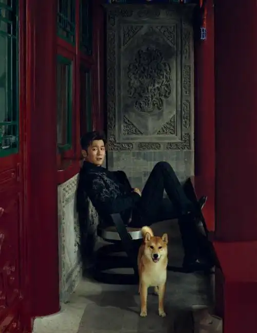 亿万身家李晨坐拥北京9亿四合院6任女友各个美若天仙