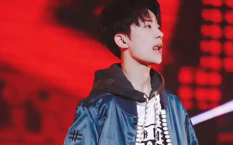 【4q】易烊千玺17岁生日会《wild》高清/全身/正面视角