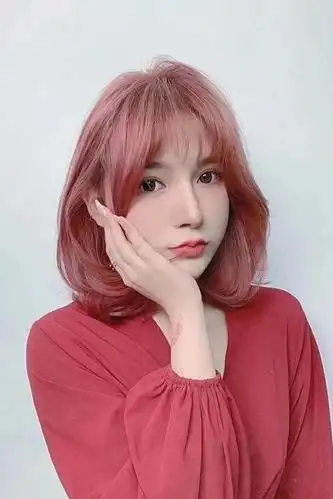 今天给大家准备了 2021女生必染发色top榜 一起来成为新一年的在逃