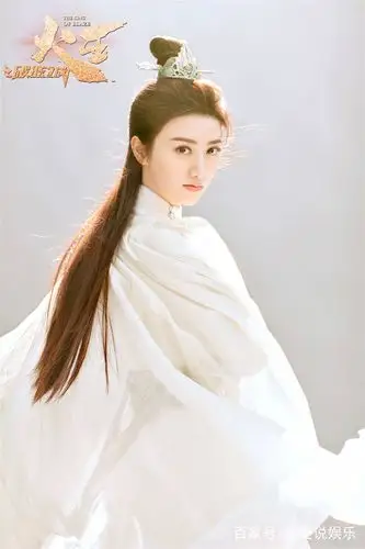 景甜陈柏霖新剧《火王之破晓之战》开播,景甜三个造型曝光