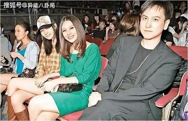 为了让汤珈铖每天都过上快乐的生活,他们决定不再施加学业压力.