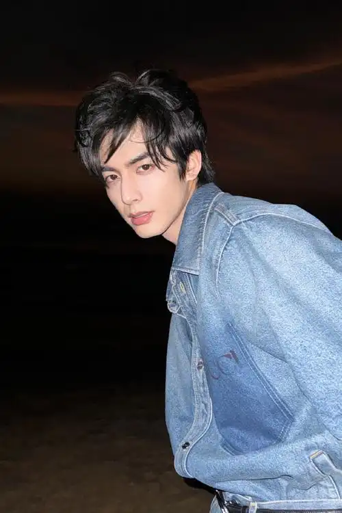 宋威龙超话92#再一次爱出发#    后台开放vol.