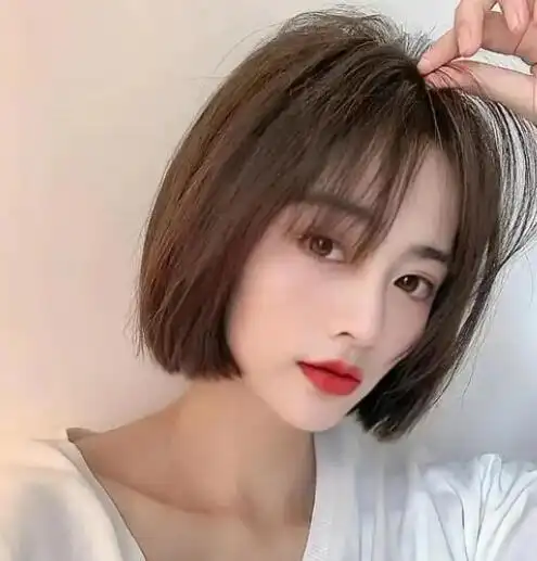 2022发型直发层次感女孩子都很爱的直发发型