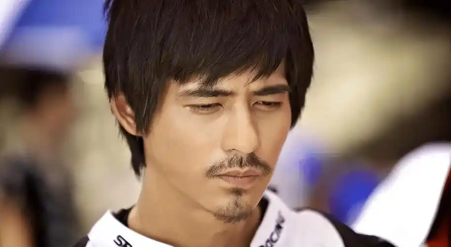 惨遭妻子闺蜜诈骗775万,台媒曝周渝民近况,心情不受影响_冯某_喻虹渊