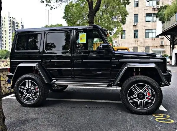 奔驰大g的加强版车型,g500 ,行走的霸气感