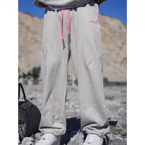 运动休闲抽绳宽松训练健身篮球直筒刺绣长裤男女吾辈闪电卫裤