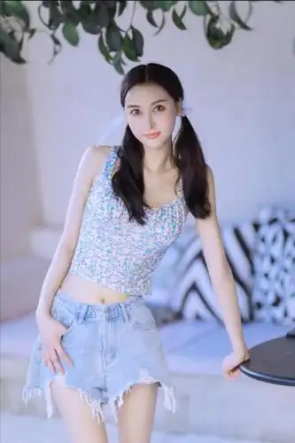 青春靓丽性感时尚女神