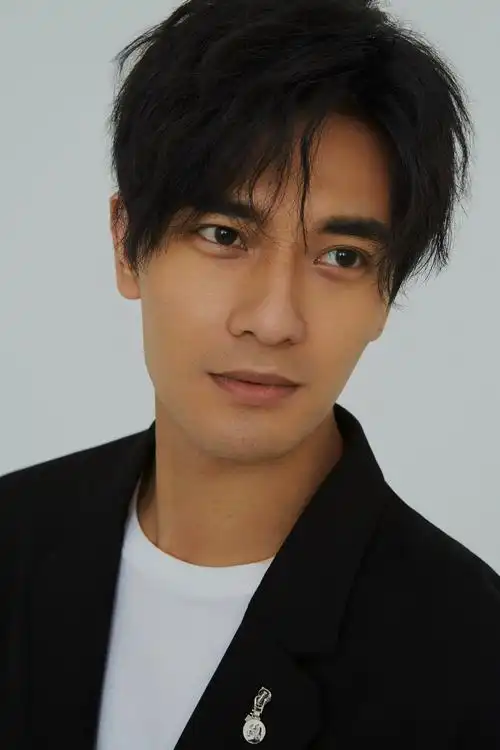 郑凯最新写真 极简风化身超a绅士