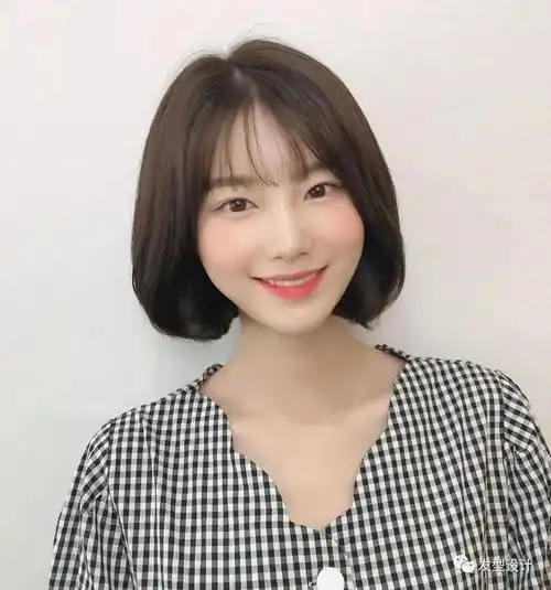 少女发型今年正流行