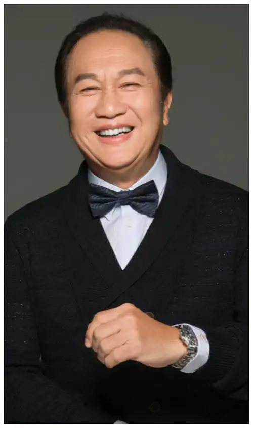 tvb的一些老戏骨男演员你不一定叫得出名字但肯定觉得很面熟