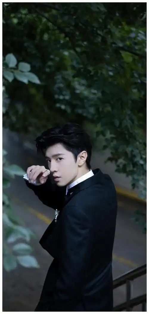 这28位最帅的内地男艺人各有温柔阳刚与鲜美之美