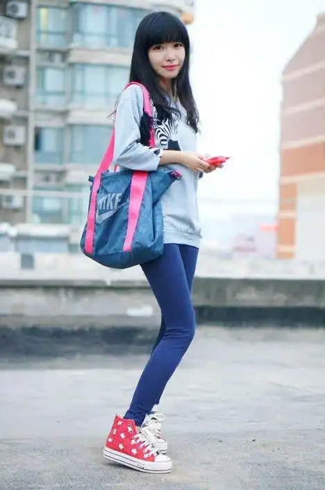 唯美空间个性女生qq透明皮肤