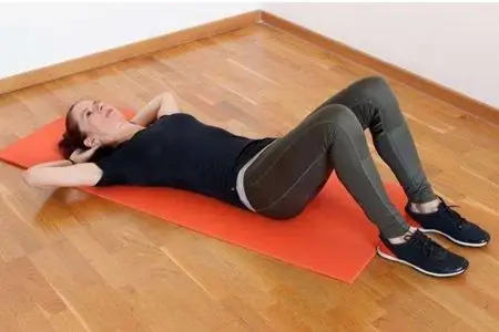 女性躺着瘦肚子方法,坚持一周腰围缩小3厘米