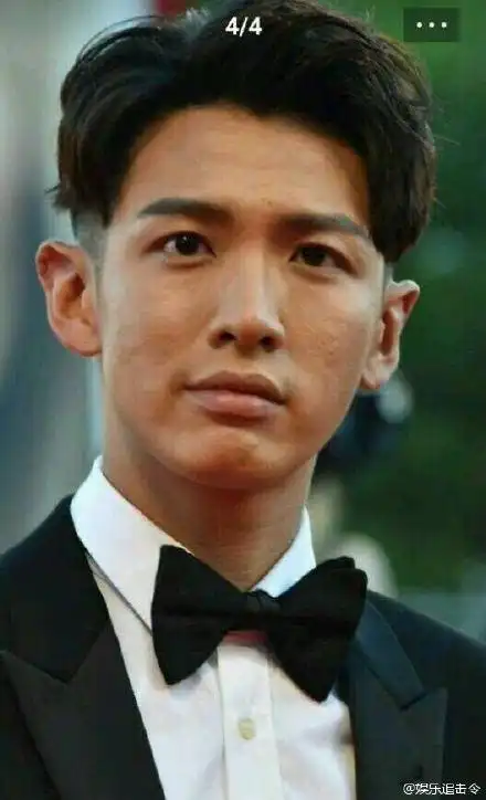 热搜:柯震东威尼斯电影节近照流出 脸部奇怪