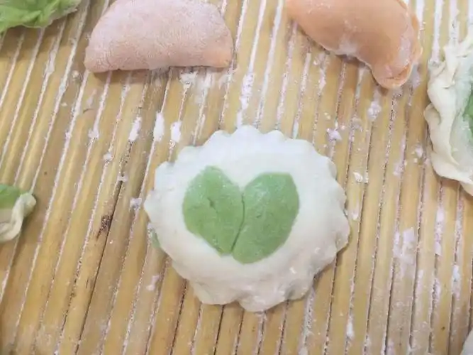 还有我们的爱心饺子哦!是不是很可爱呀!