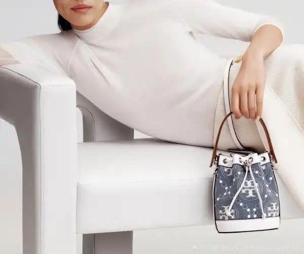 toryburch品牌代言人刘雯##toryburch2023春夏系列##tmonogram