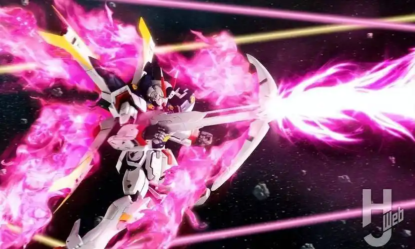 高达最有亮点的部分是透明件的运用,搭载透明件之后的造型相当地酷炫