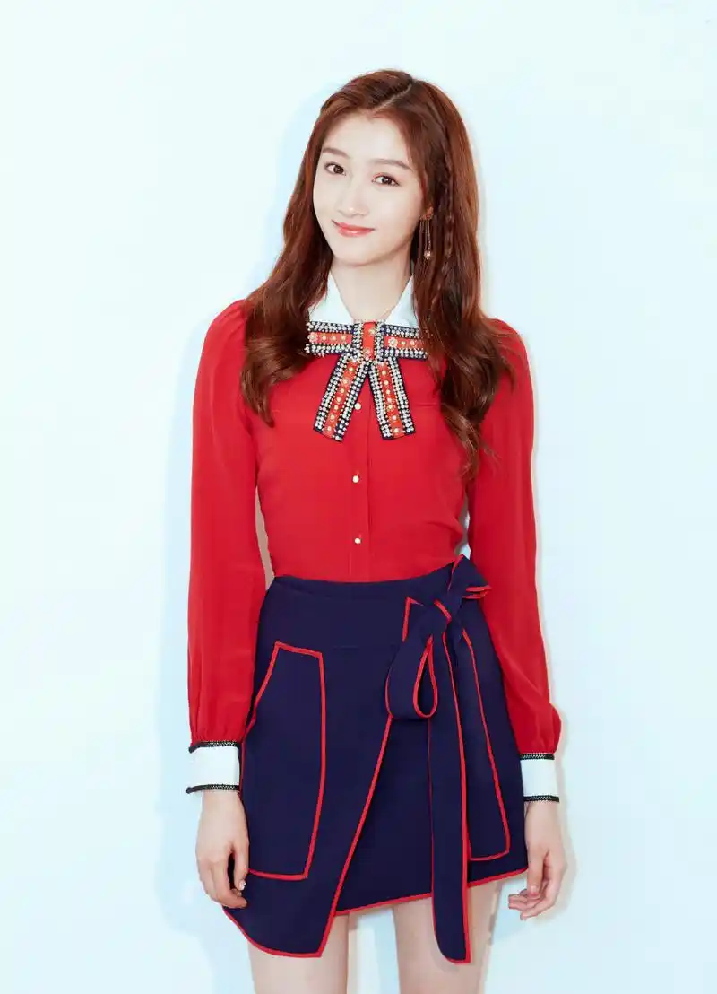 关晓彤央视国庆晚会高清图片