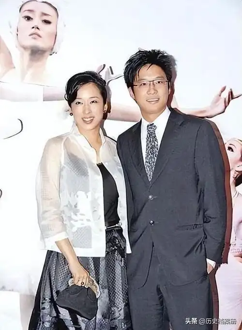 600亿财产!朱玲玲不掺和罗家夺产之争,网友:为霍启刚离婚