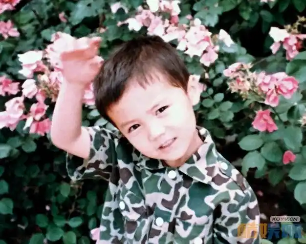 鹿晗童年照