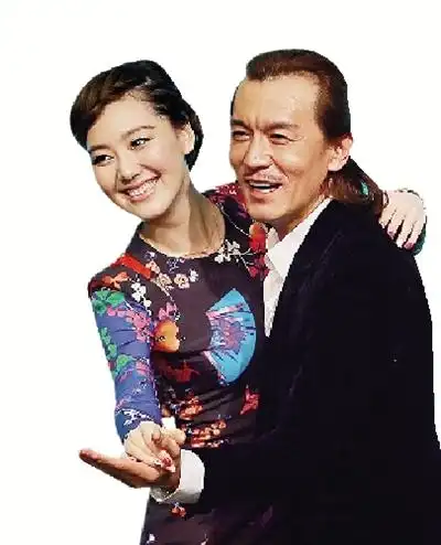 图曝光王冠老公是谁揭秘王冠眼中的男搭档