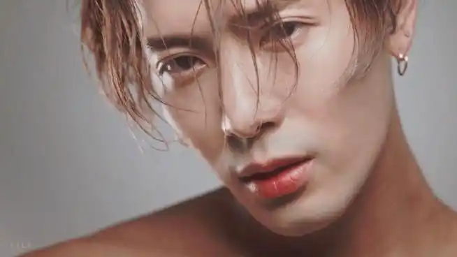 王嘉尔bibi合作新歌