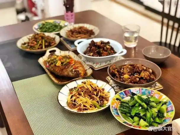 去朋友家喝酒,需要懂这4条潜规则,丢人事小,主要是会被厌烦