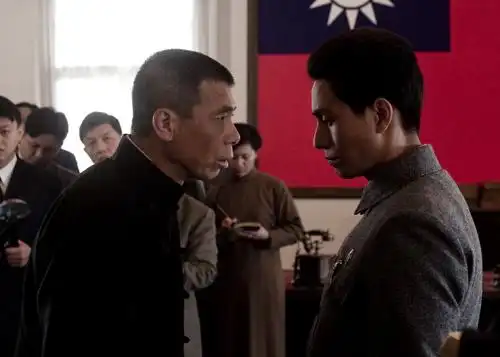 他是上海滩土皇帝杜月笙,却说自己是一条卑微的泥鳅,比不过鲤鱼