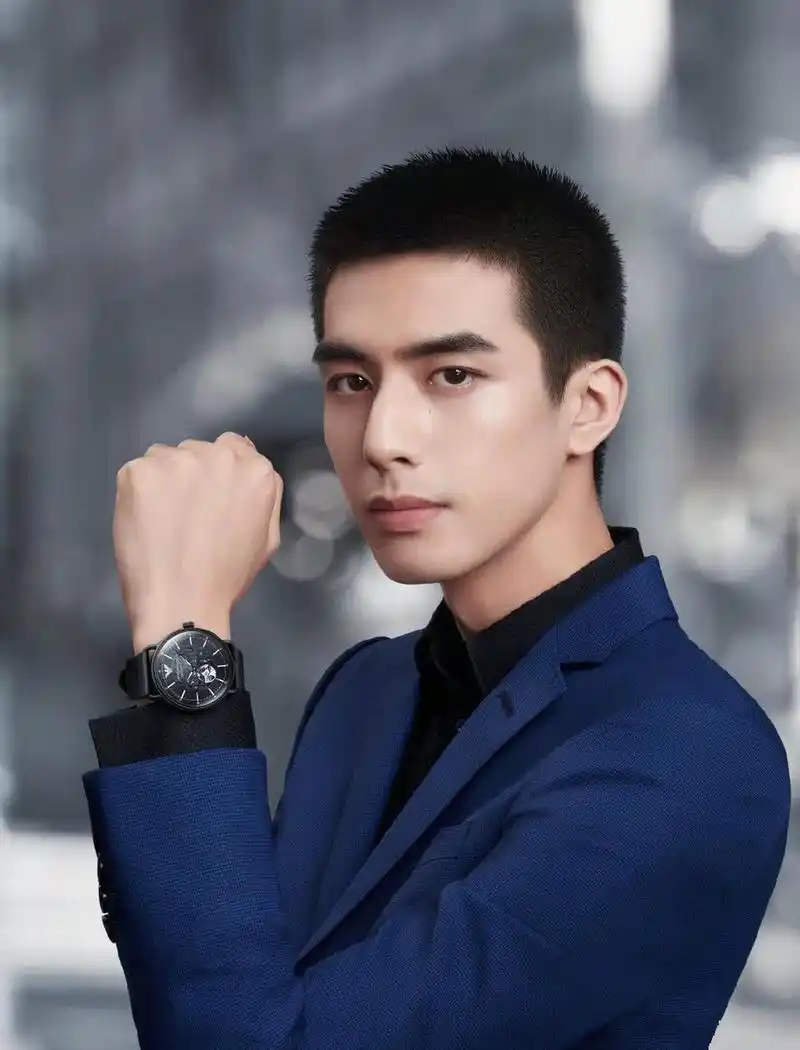 宋威龙这个寸头造型怎么样