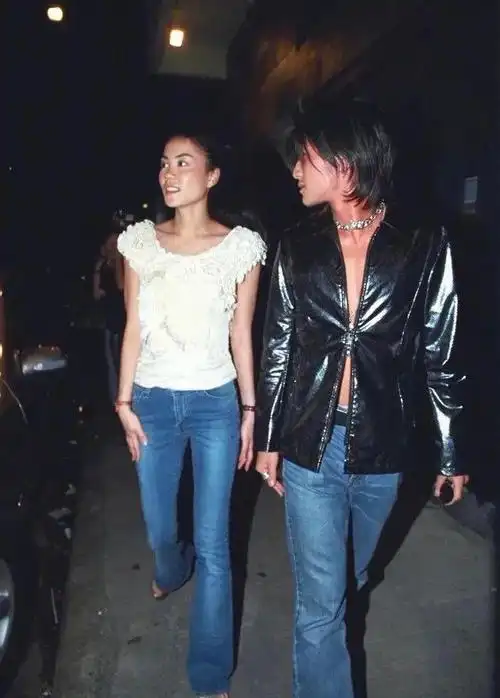 王菲和谢霆锋早年照片曝光