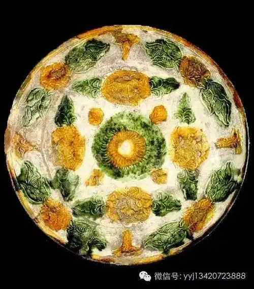 辽三彩的器型与工艺