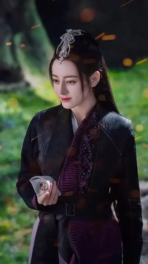 迪丽热巴与君初相识纪云禾果然好看的人怎么样都是好看的