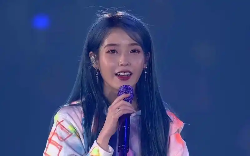 【iu (李知恩)】 2019 love, poem 巡回演唱会 首尔站 演唱会完整版