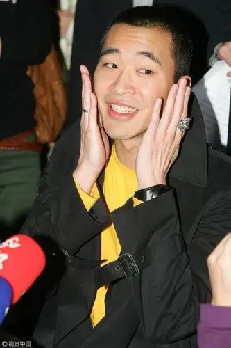 黄立行的身材比例太好了