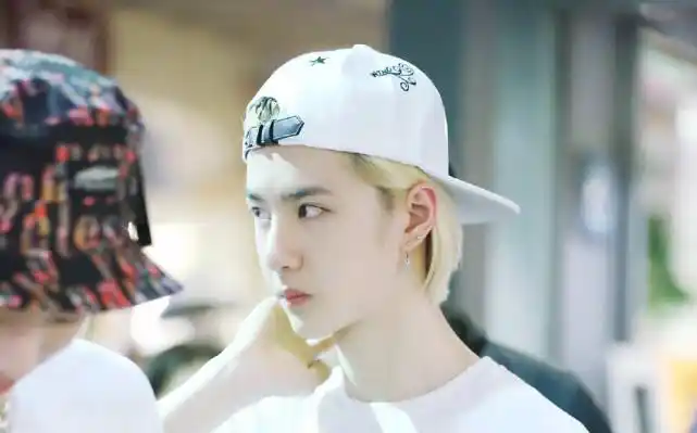 王一博出道八年