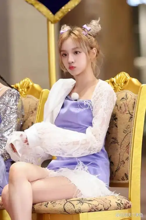 人气女星,精灵长相,当红女团成员宋雨琦,这样太漂亮了吧!